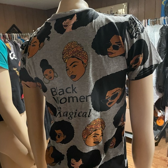 Colorful Graphic Crop Top - Picture 5 of 6